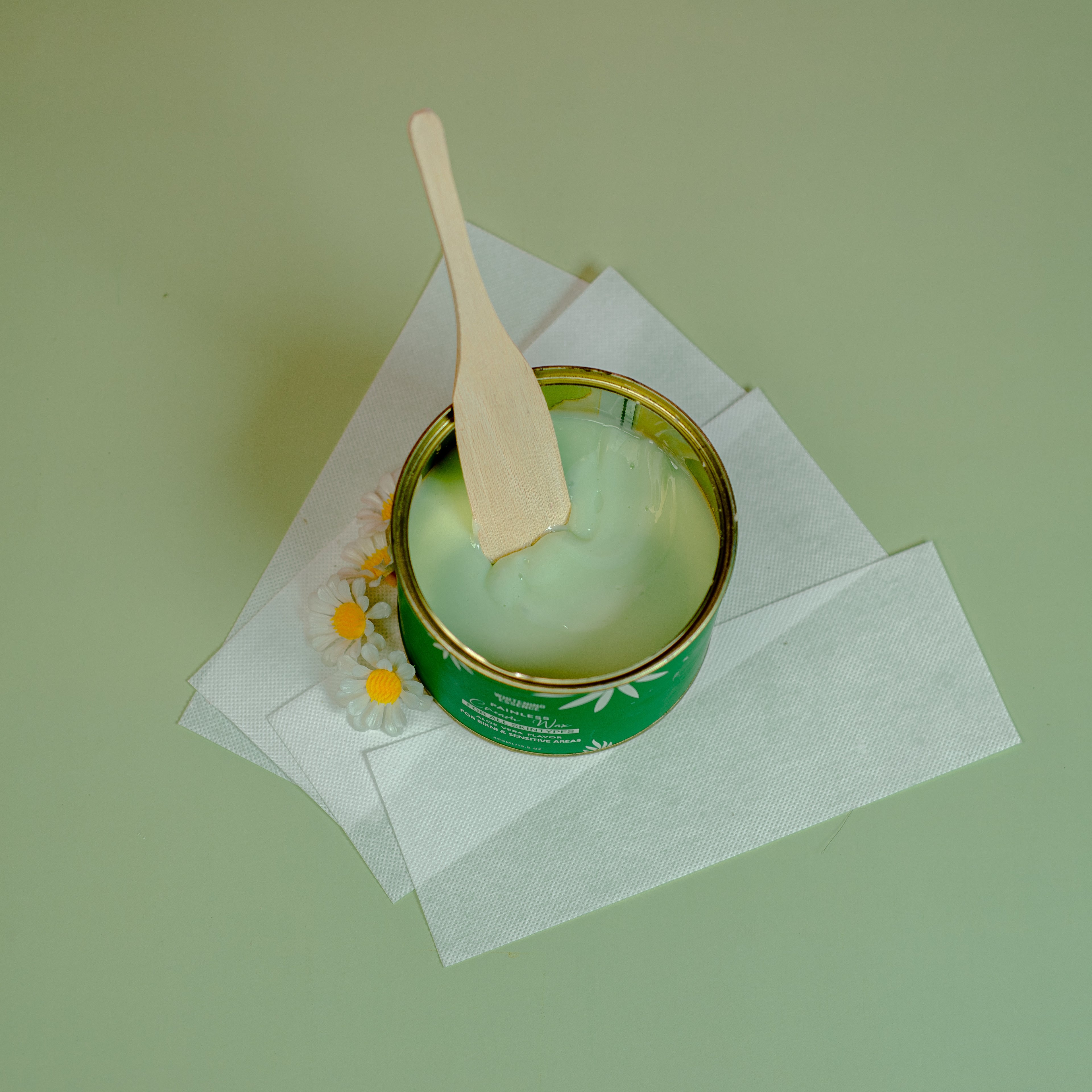 Painless Cream Wax Aloe Vera Flavor ( 1 Wood Spatula + 1 Strip Pack )